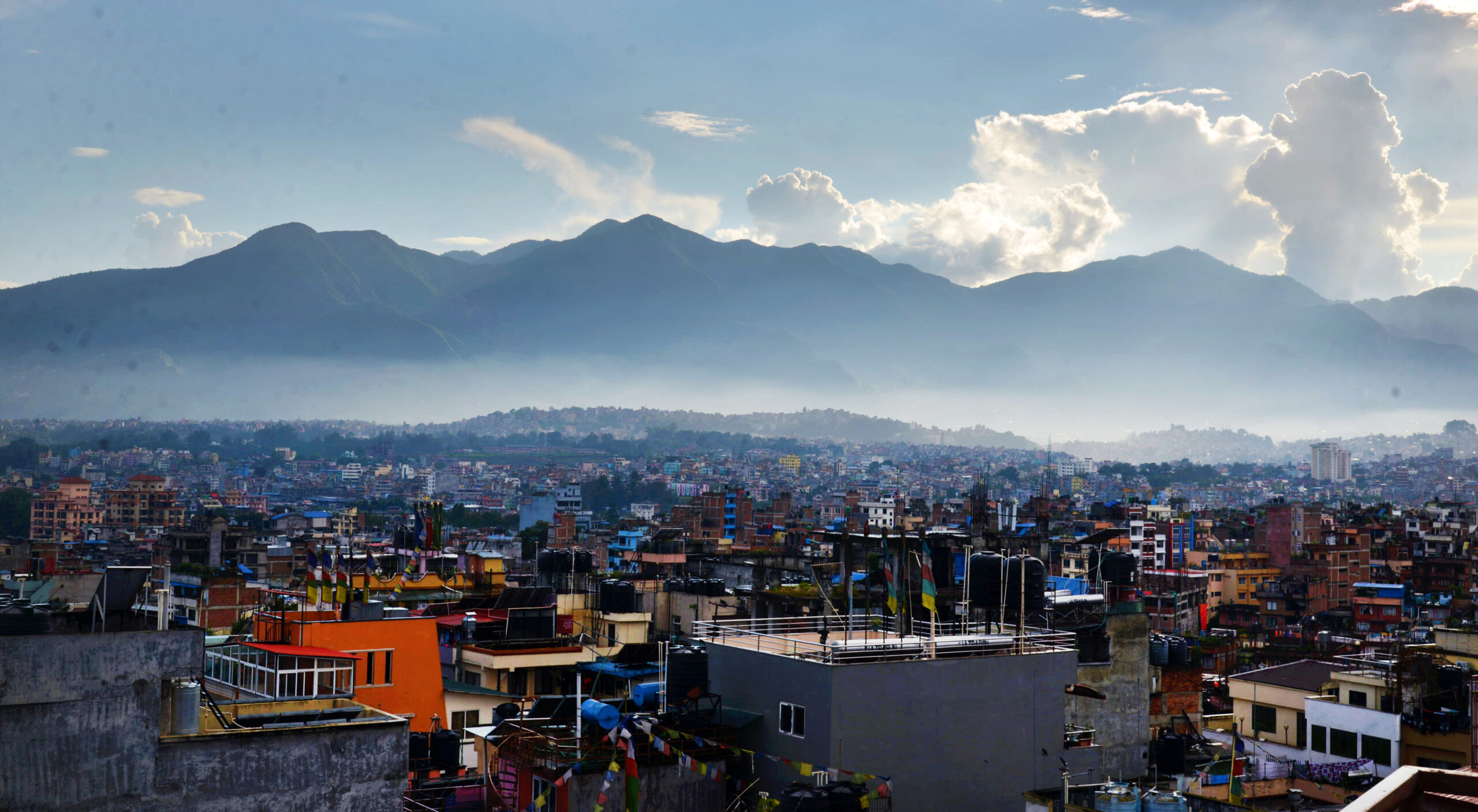 थाहा पाउनुस् आजकाे माैसम
