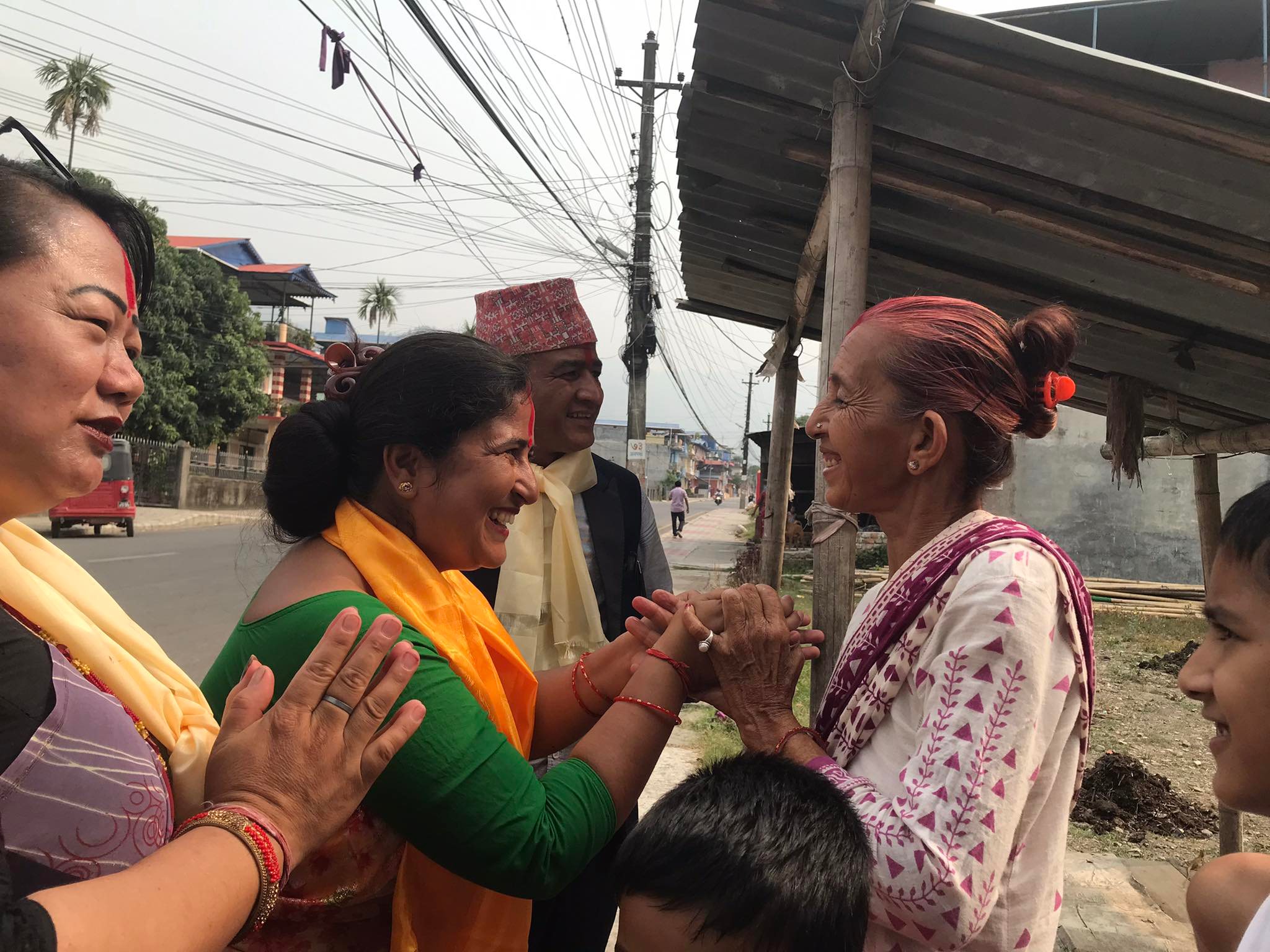 एमाले उम्मेदवारलाई मतदाताको सुुझाव ‘हल्लाको पछि नलाग्नुु’
