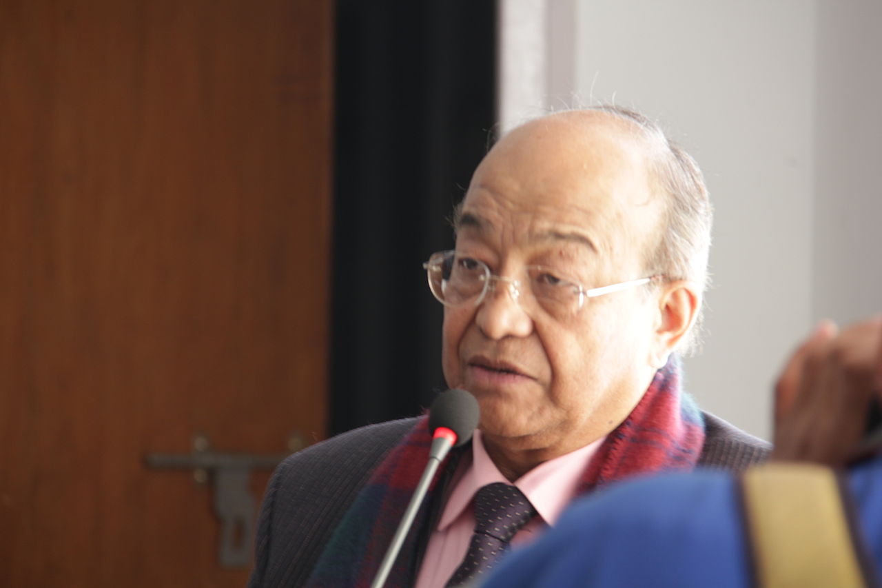 अविवाहित कविसँग प्रेम संवाद: पूर्वप्रेमिकाहरु छोराछोरीको विहेमा डाक्छन्