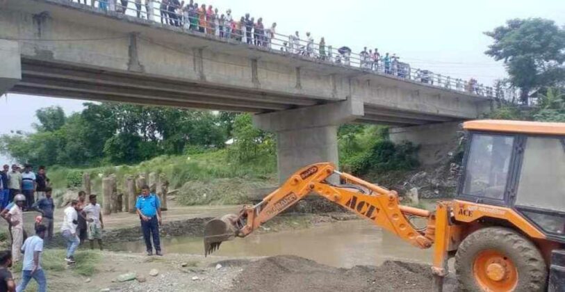 दुहबीका १८ वर्षीय युवकको हत्या, शव खोज्दै प्रहरी र आफन्त