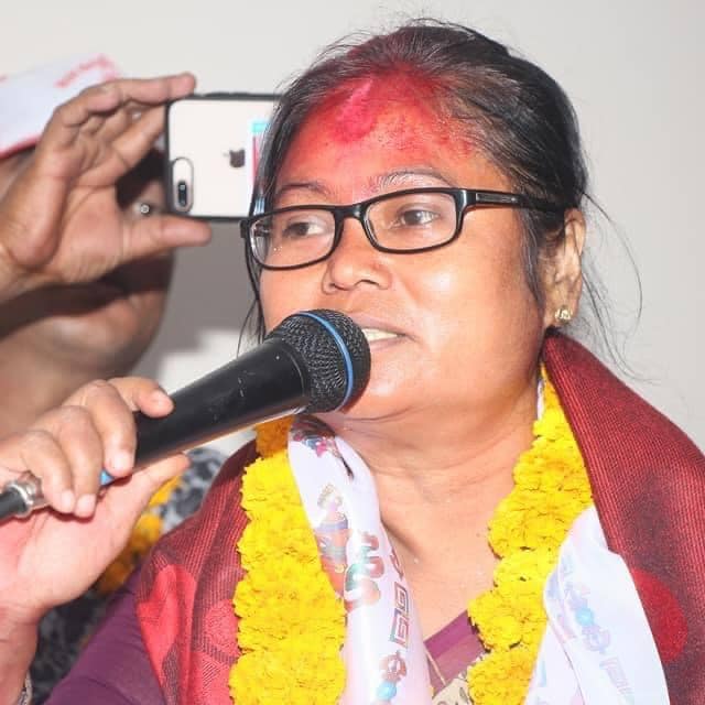 एमाले उम्मेदवार  भगबती चौधरी जितको नजिक