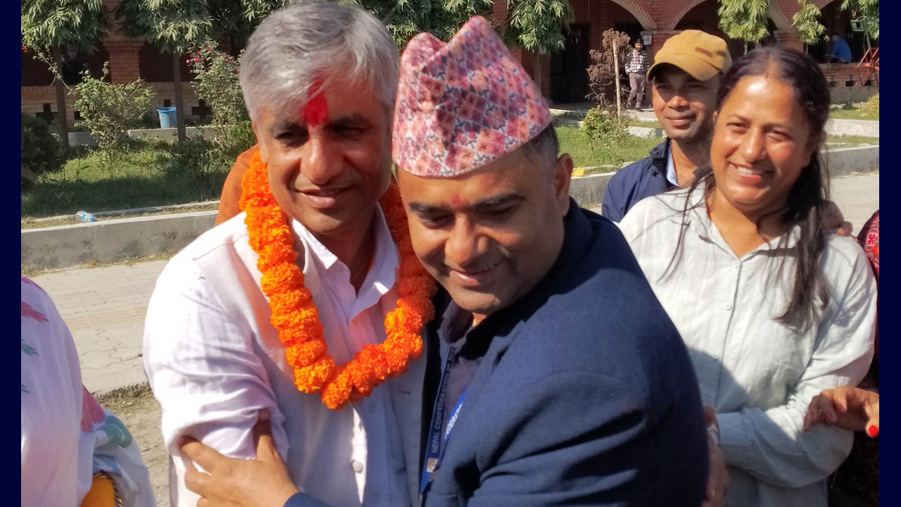 पर्शुरामले आफैलाई हराउने केदार कार्कीलाई दिए बधाई