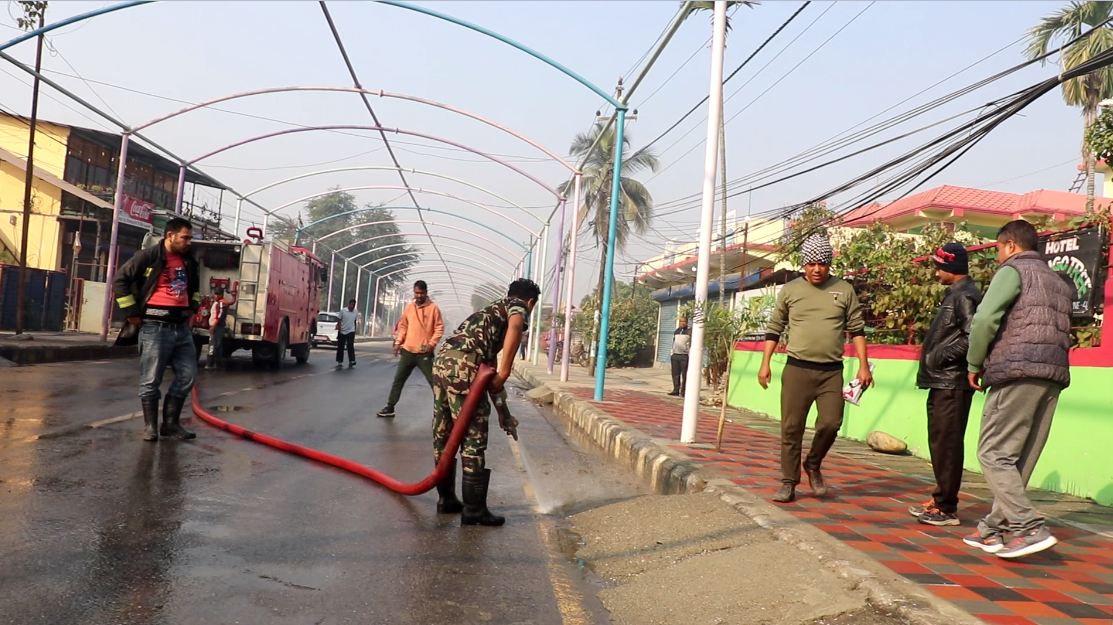 विराटनगरको एयरपोर्ट रोडलाई नमुना सडक बनाउन सरसफाई