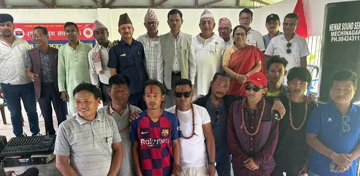 झापामा कांग्रेस परित्याग गरी ५१ जना एमालेमा प्रवेश
