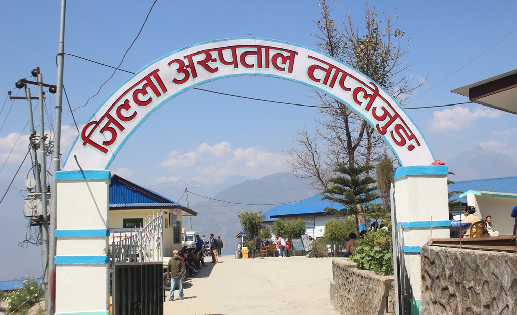ताप्लेजुङ अस्पतालमा आइसीयू सेवा सञ्चालनमा नआउँदा उपकरण प्रयोगविहीन