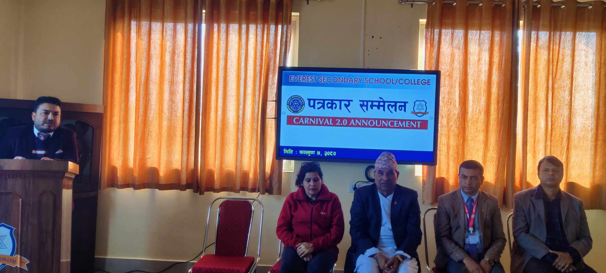 एभरेष्टमा ‘कार्निभल २.०’ हुदै