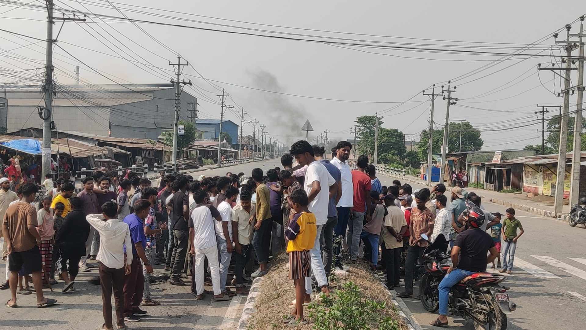 हरैँचामा टिपरको ठक्करबाट एकजनाको मृत्यु, स्थिति तनावग्रस्त हुँदा डिएसपी घाइते