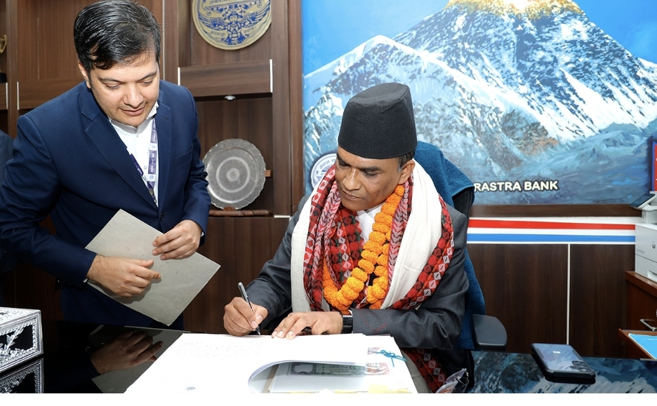 ५ सय र १ हजारको नयाँ नोट छाप्ने गभर्नरको पहिलो निर्णय