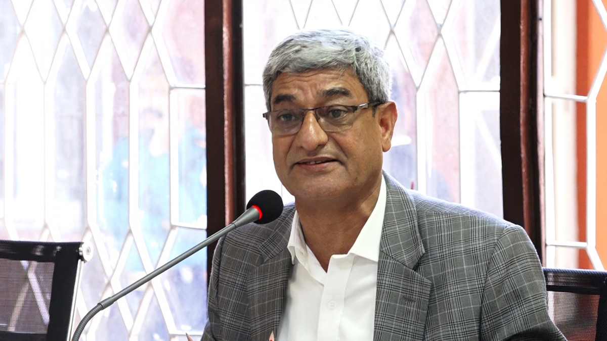 “भिजिट भिसा प्रकरणको जवाफ संसदमै दिनेछु” : गृहमन्त्री लेखक